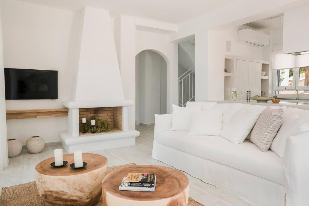 Lourdas White Villa Λουρδάτα Εξωτερικό φωτογραφία