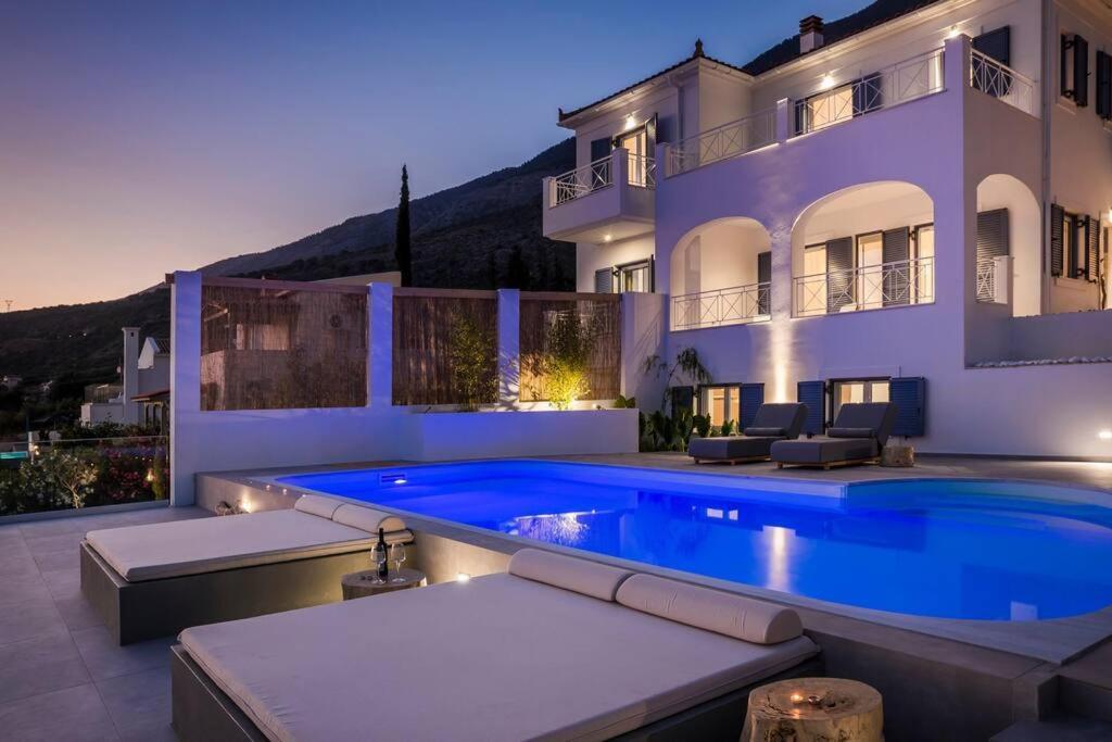 Lourdas White Villa Λουρδάτα Εξωτερικό φωτογραφία