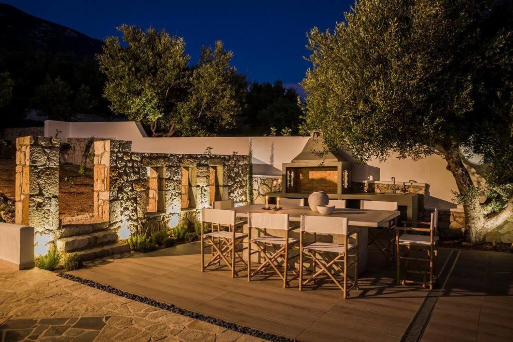 Lourdas White Villa Λουρδάτα Εξωτερικό φωτογραφία