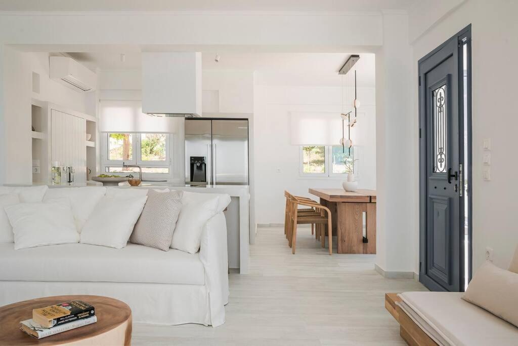 Lourdas White Villa Λουρδάτα Εξωτερικό φωτογραφία